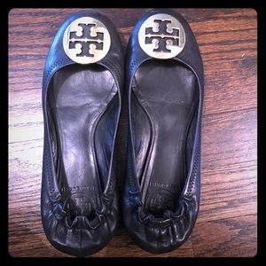 Minnie Travel Ballet Flat